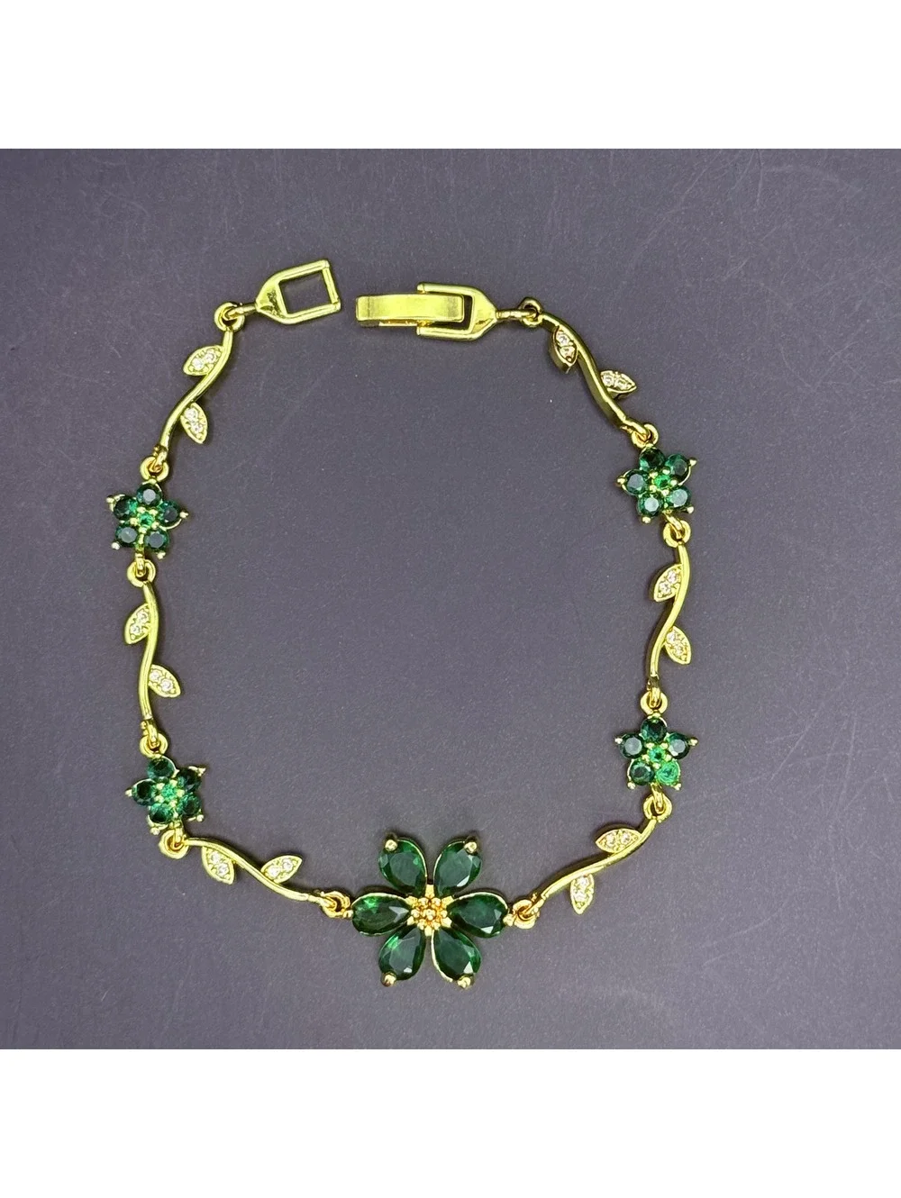 candy+clover green sakura flower vinecrystal gold tone bracelet